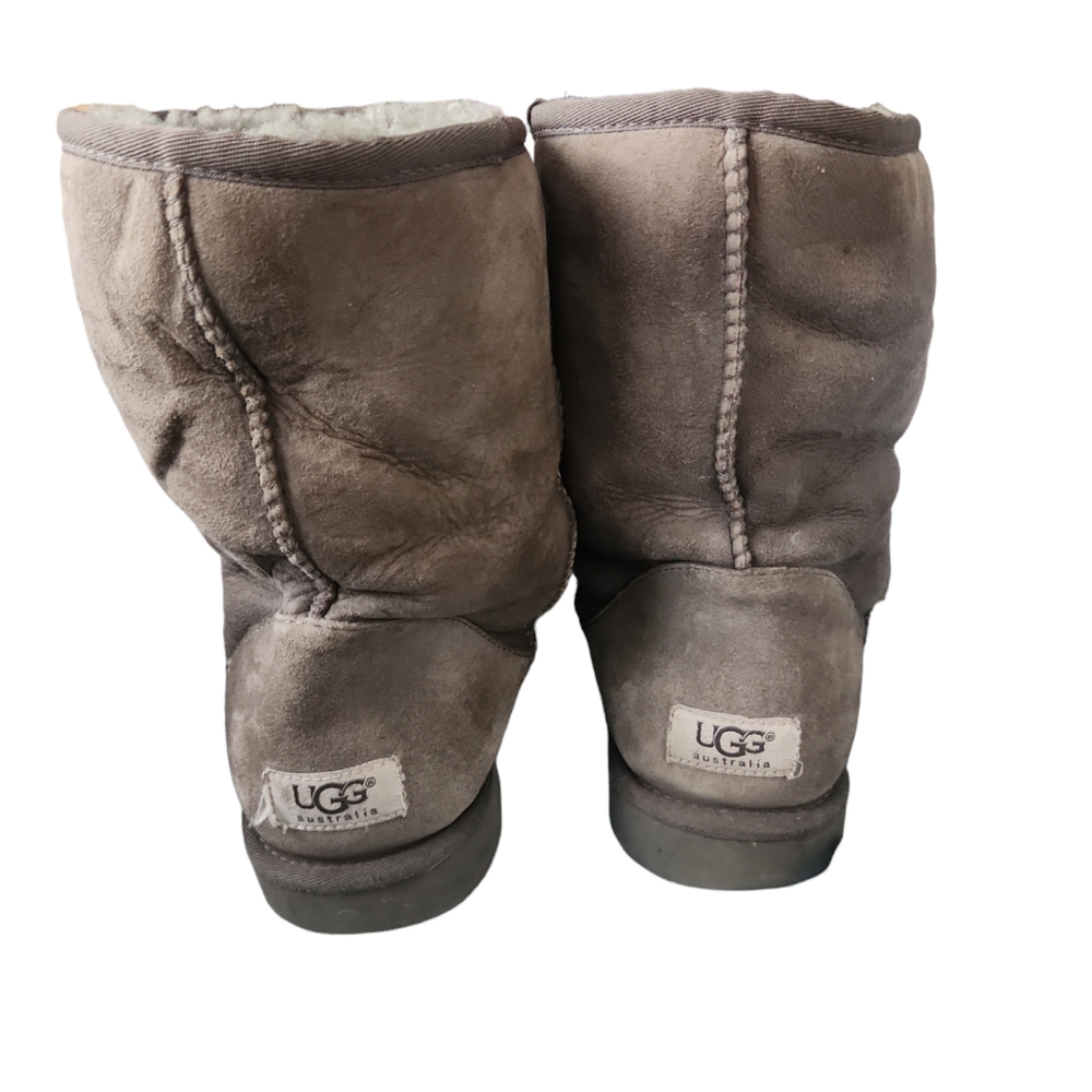 Uggs Size 10 - image 2